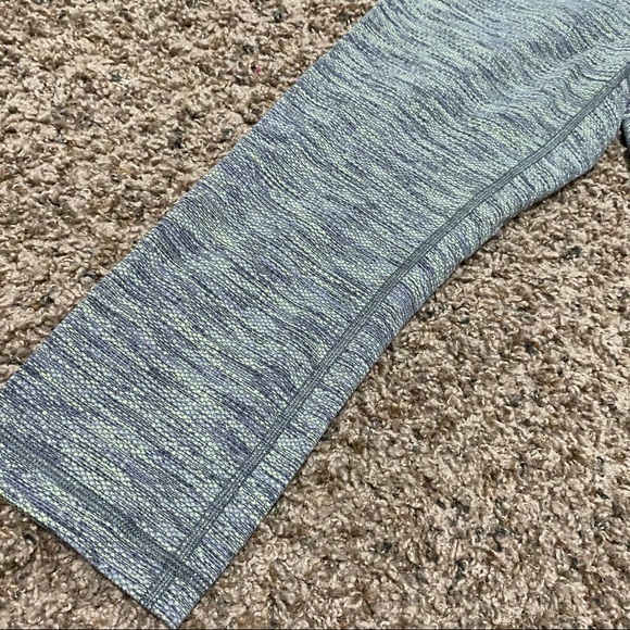 Lululemon Wunder Under Crop II - Picture 6 of 9